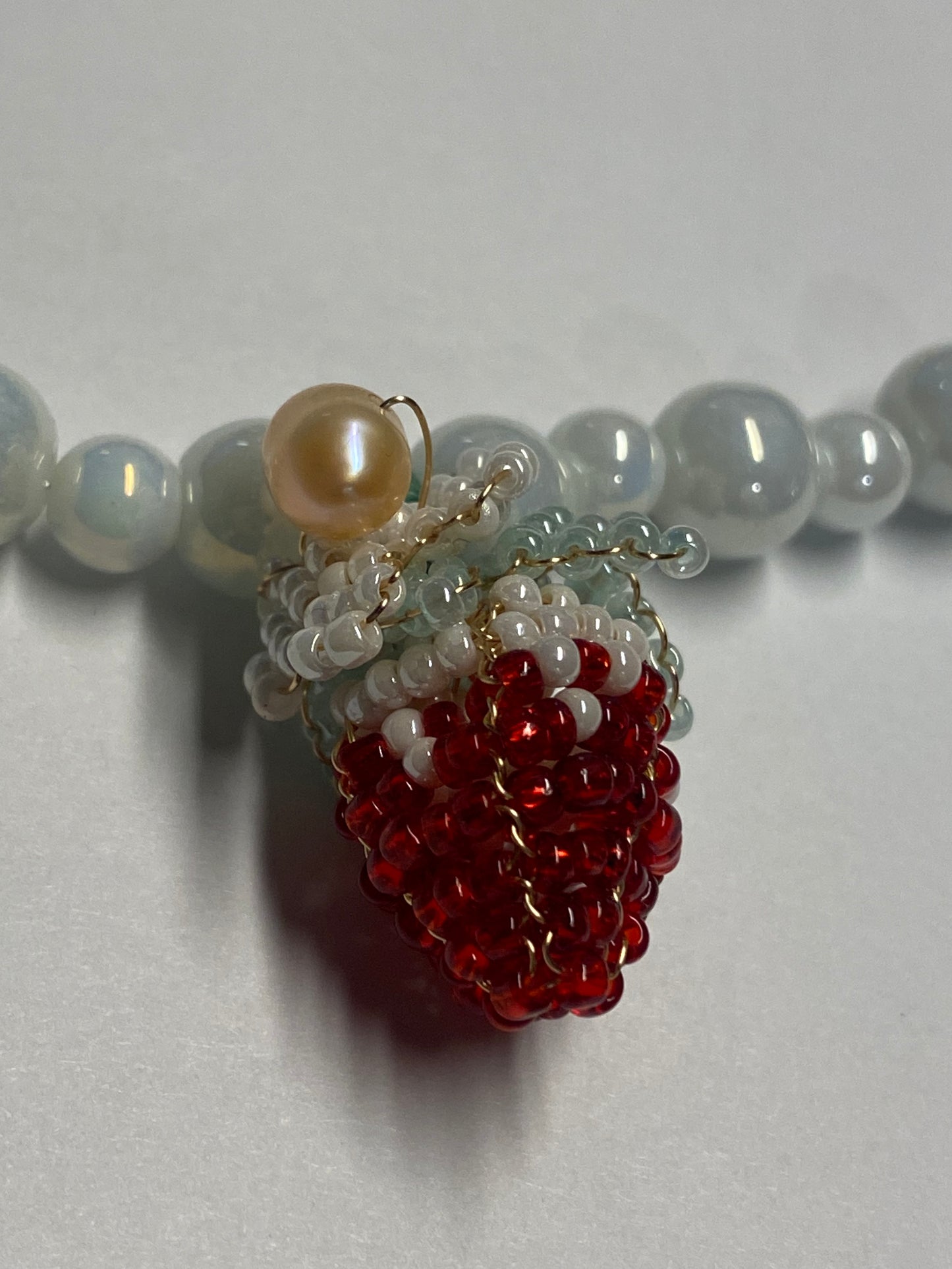 Strawberries in white - Necklace